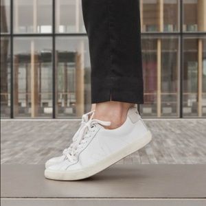 Brand New *Never Worn* Veja Esplar Sneaker